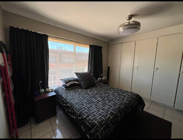 2 BEDROOM APARTMENT FOR SALE IN NEW REDRUTH